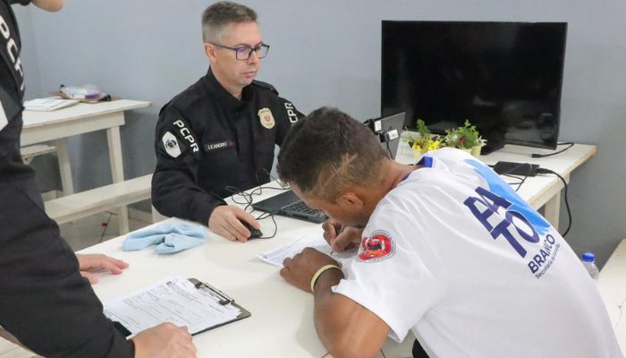  PCPR emite carteiras de identidade para desabrigados em abrigo de Laranjeiras do Sul